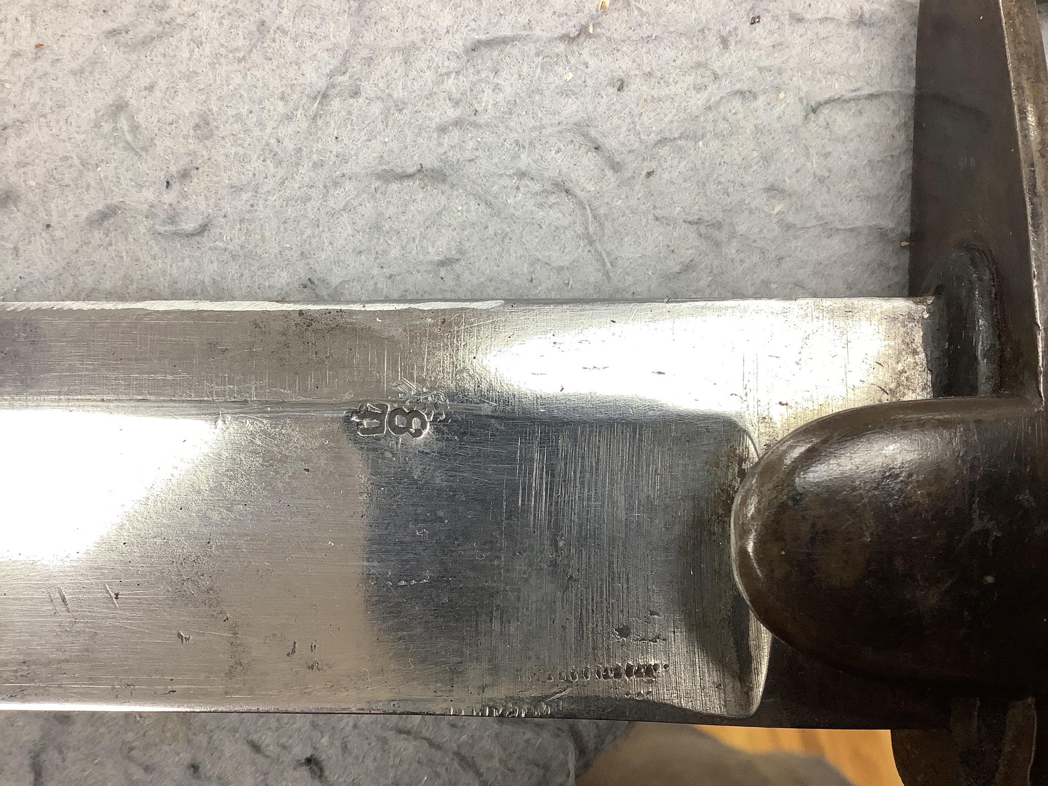 A British pattern 1796 light cavalry sabre, ‘W.S.R.’ engraved to hilt and ‘Bats’? to spine, with steel scabbard. 99cm total length